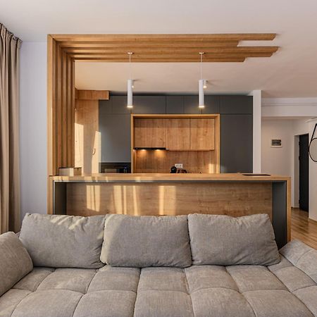 KOA - Flamingo Apartment Brasov Ruang foto