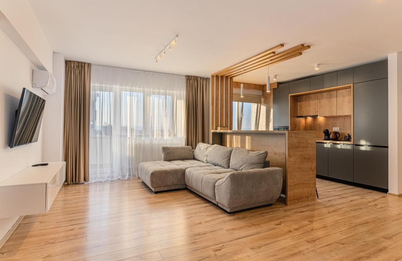 KOA - Flamingo Apartment Brasov Bagian luar foto