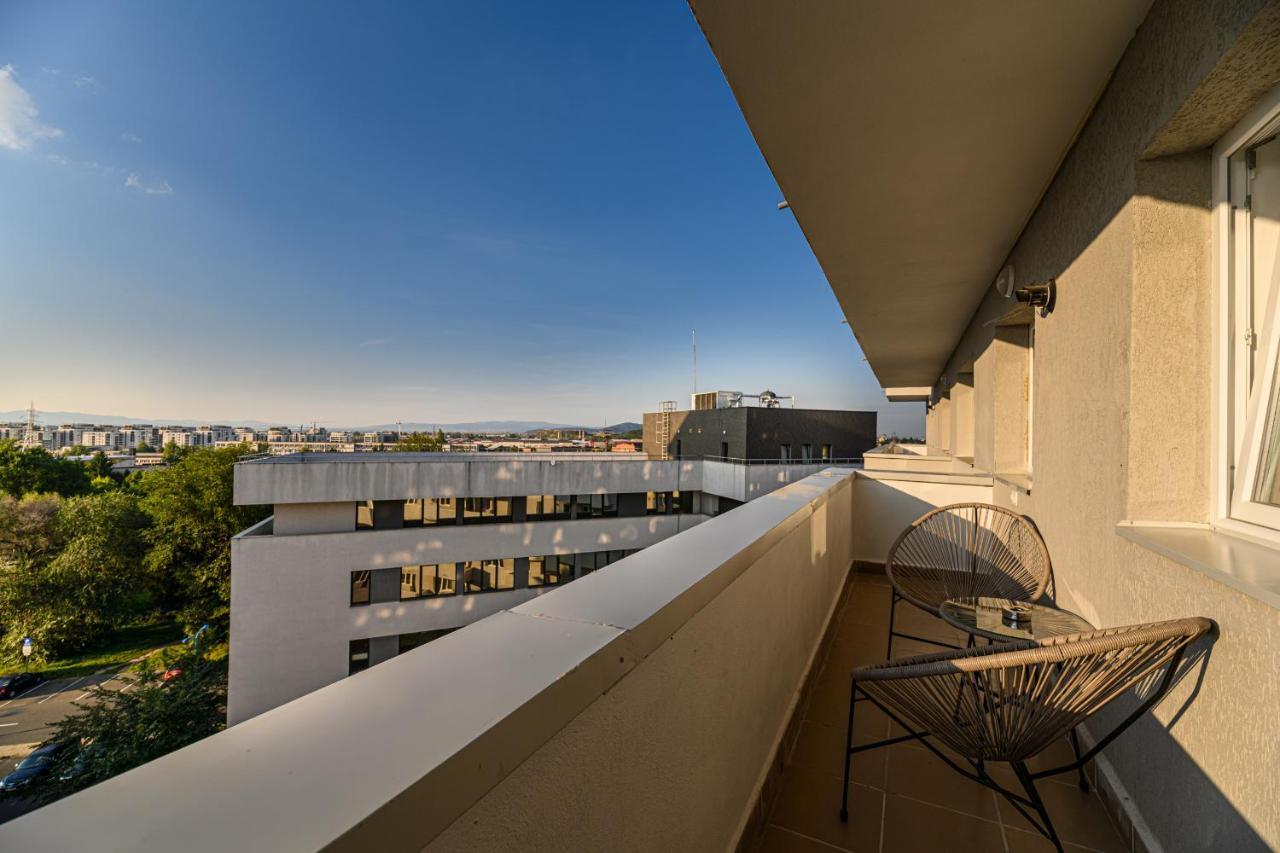 KOA - Flamingo Apartment Brasov Bagian luar foto
